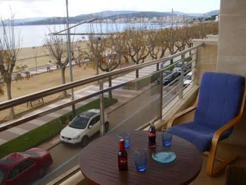 Edifici Llevant I Ponent Palamós Exterior foto